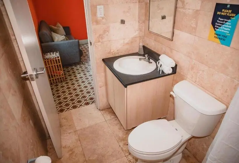 اتاق استاندارد, Conturce Hostel