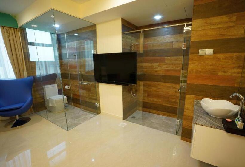 اتاق لوکس, Zen Premium Kallang