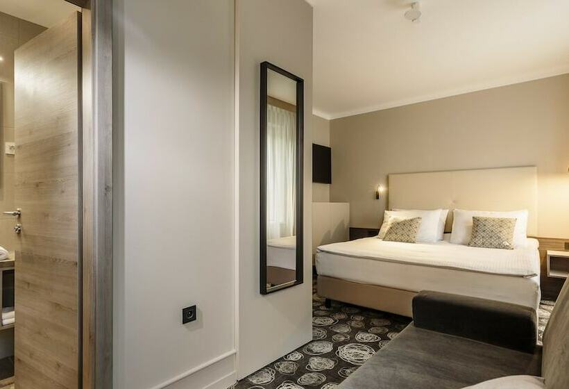 اتاق سوپریور, Center Novo Mesto