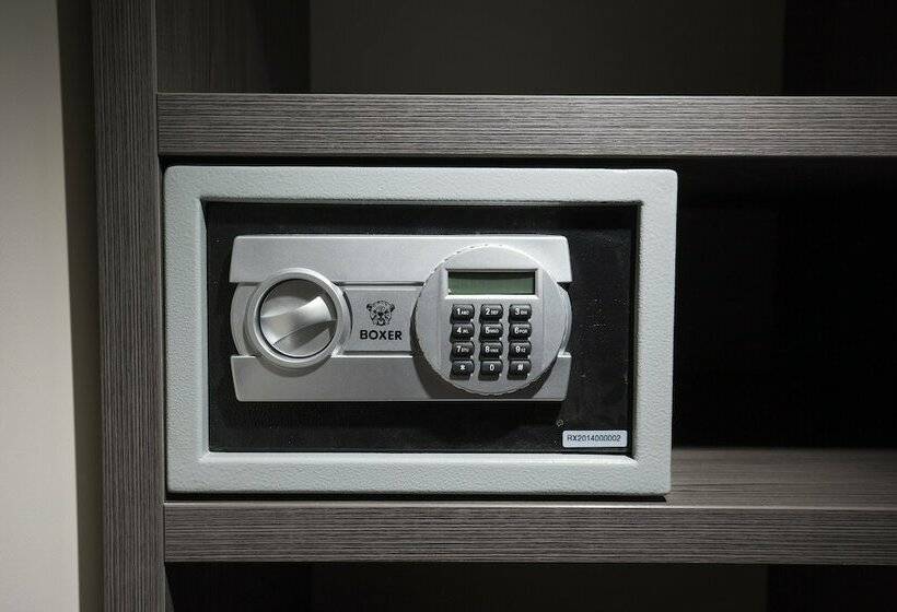 اتاق سوپریور, Center Novo Mesto