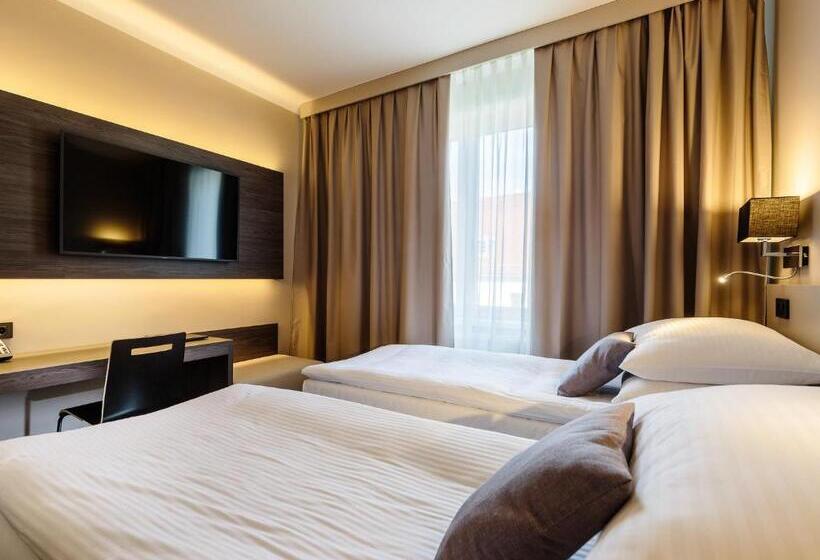 اتاق سوپریور, Center Novo Mesto