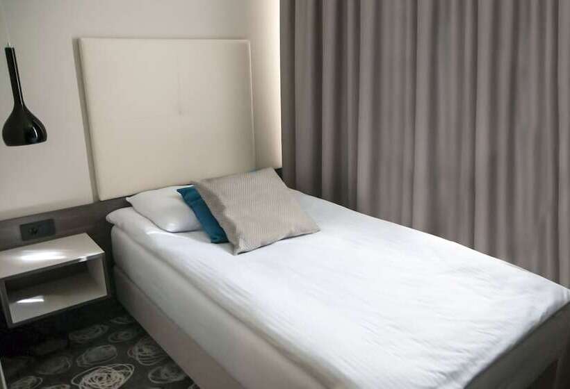 اتاق اکونومی یک تخته, Center Novo Mesto