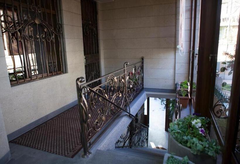 Camera Economy Singola, Daniel Boutique