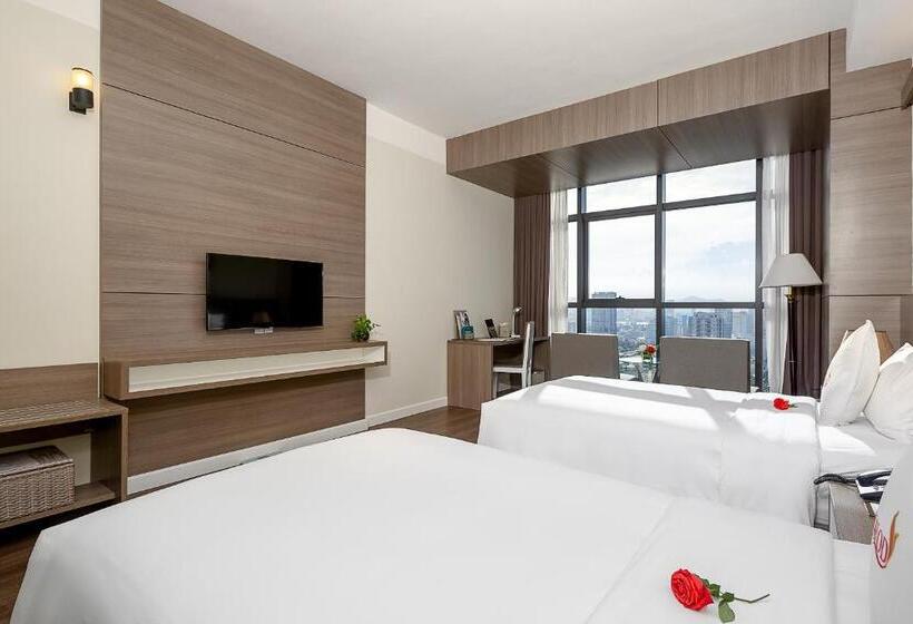 اتاق لوکس, The Nalod Da Nang