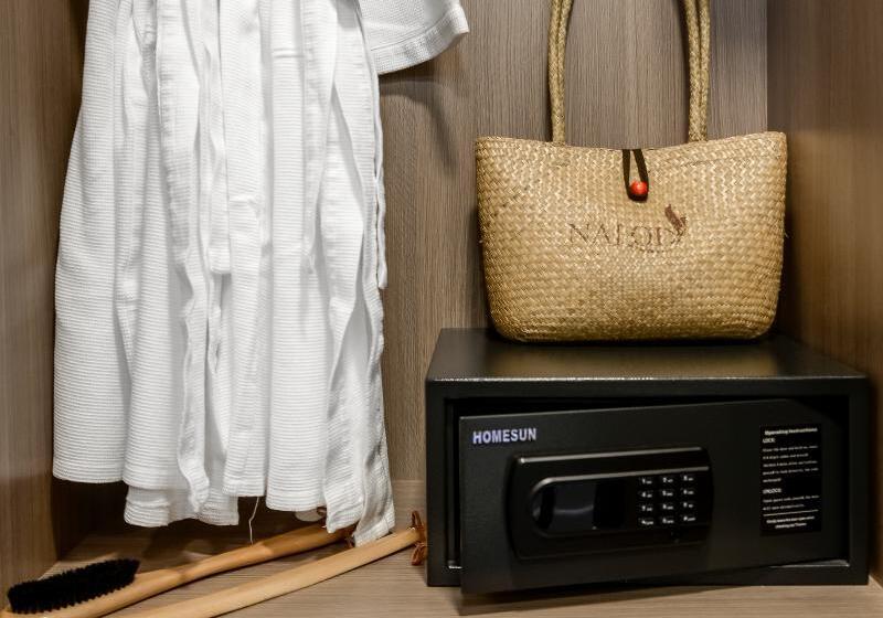 اتاق سوپریور با چشمانداز شهر, The Nalod Da Nang