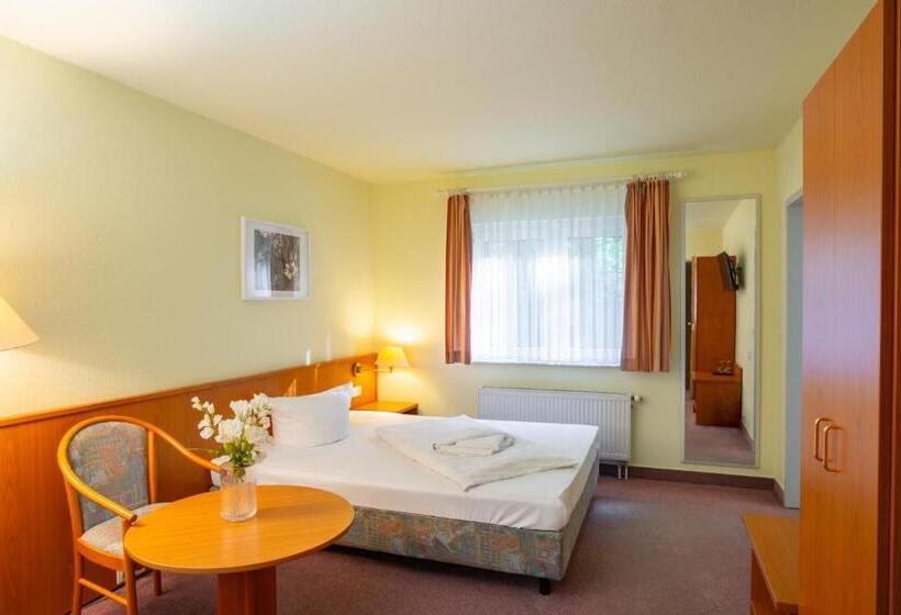 Номер Стандартный Кровать Куин, Waldhotel Schöneiche   Self Check In