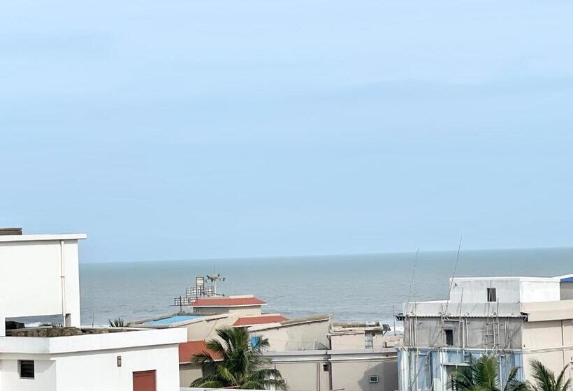 Camera Economy, Petal ! Puri होटल पेटल হোটেল পাপড়ি హోటల్ పెటల్ Fully Air Conditioned Hotel With Lift And Parking Ca