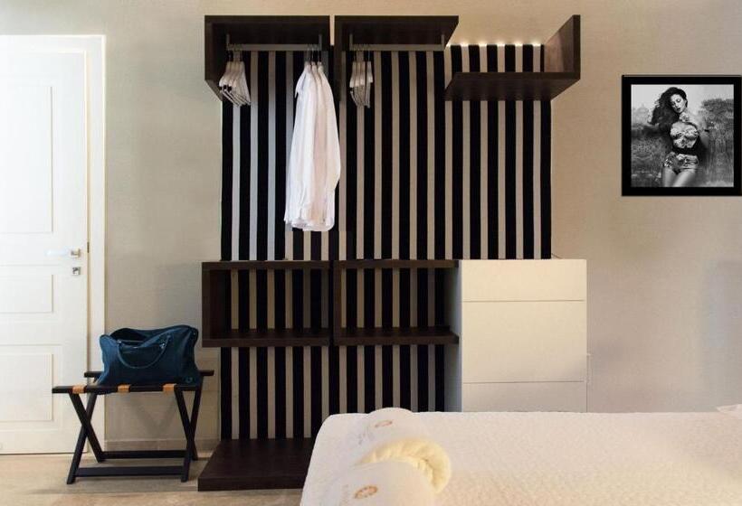 Полулюкс Повышенной Комфортности, Cinquesuites Ortigia