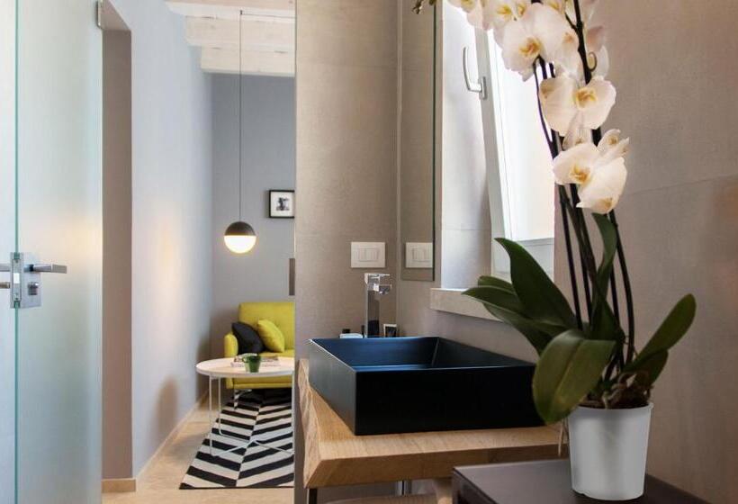 Полулюкс Повышенной Комфортности, Cinquesuites Ortigia