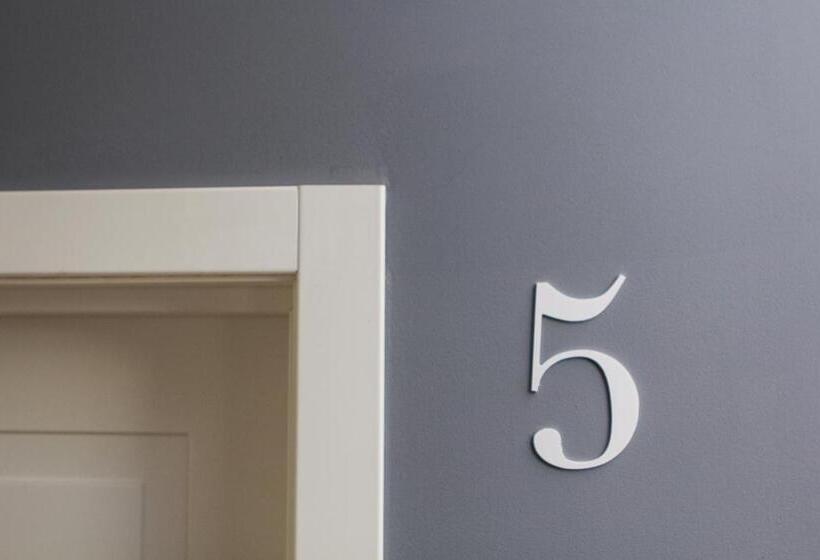 Люкс Повышенной Комфортности, Cinquesuites Ortigia