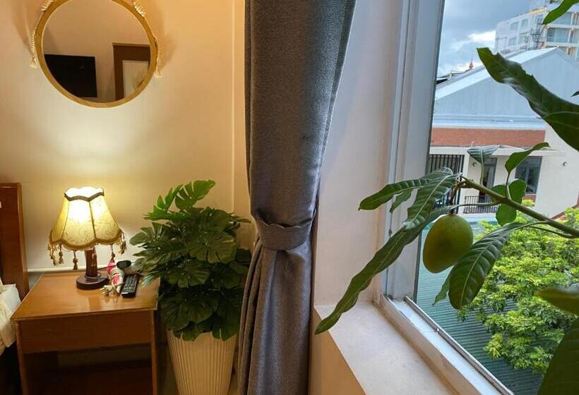 اتاق استاندارد, Bonjour Hostel