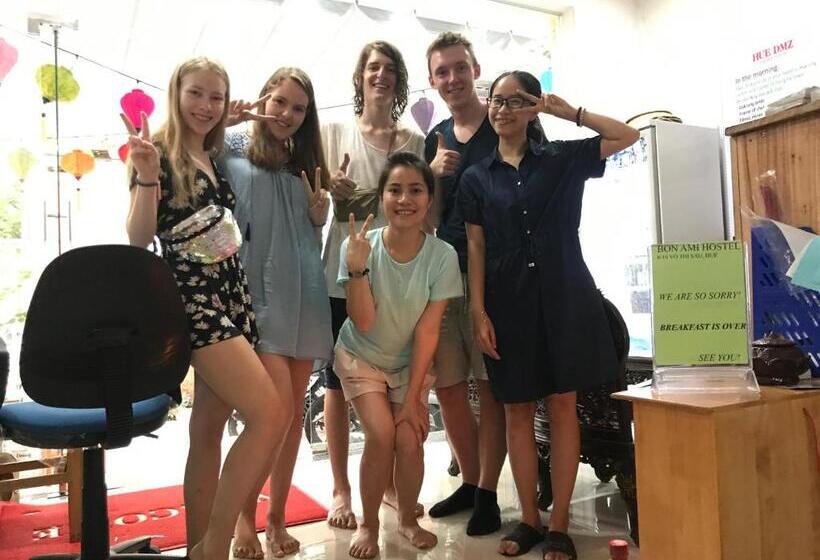 تختخواب در اتاق مشترک, Bonjour Hostel