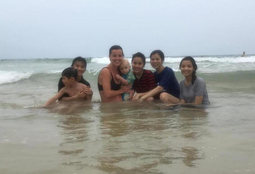 تختخواب در اتاق مشترک, Bonjour Hostel