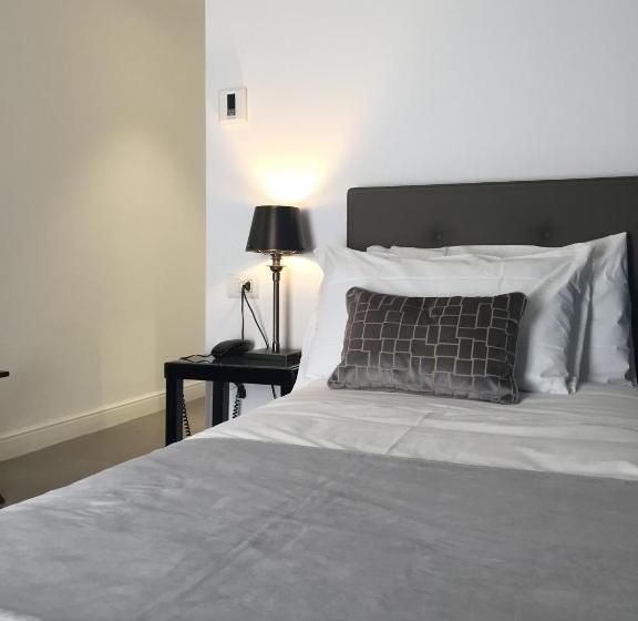 اتاق استاندارد یک نفره, Boutique Hotel Metro 900