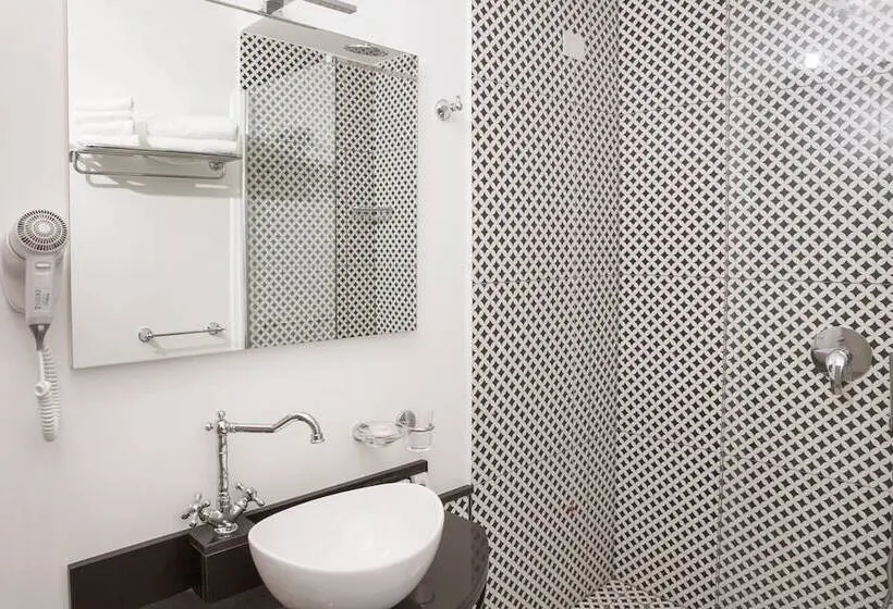 اتاق استاندارد یک نفره, Boutique Hotel Metro 900