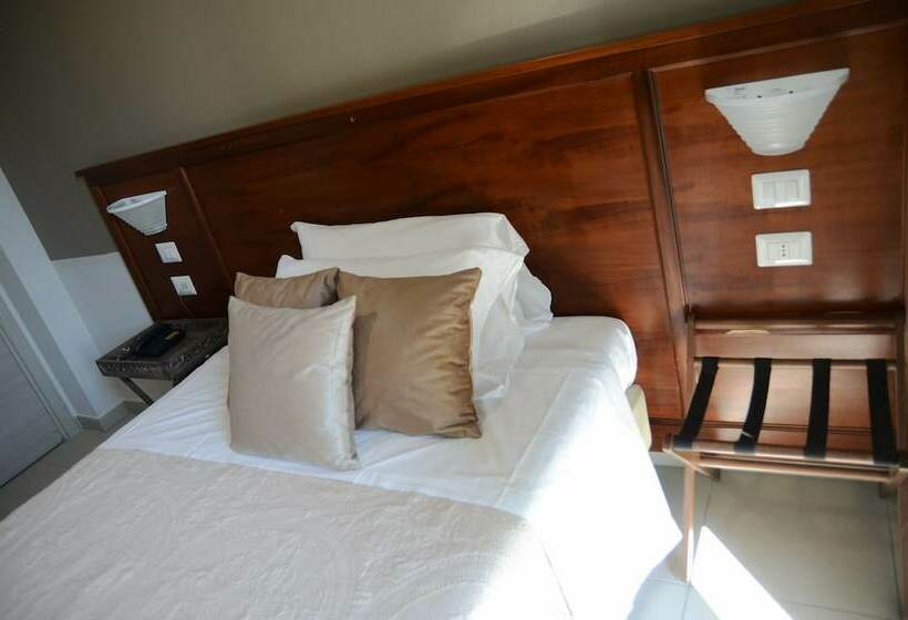 غرفة ديلوكس فردية, Giulio Cesare