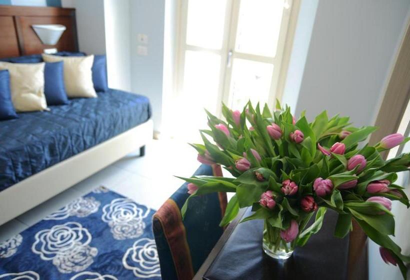 غرفة كومفورت ثلاثية, Giulio Cesare