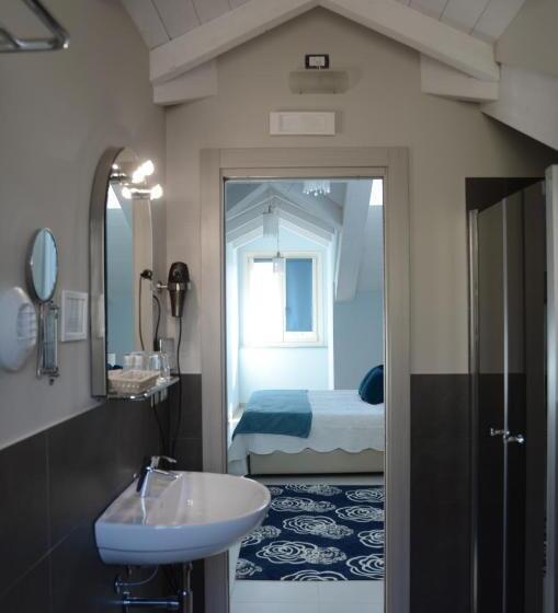 غرفة سوبيريور رباعية, Giulio Cesare