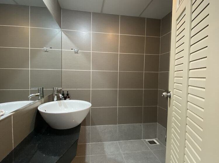 اتاق استاندارد با تخت دوبل, Hai Nguyet Hometel