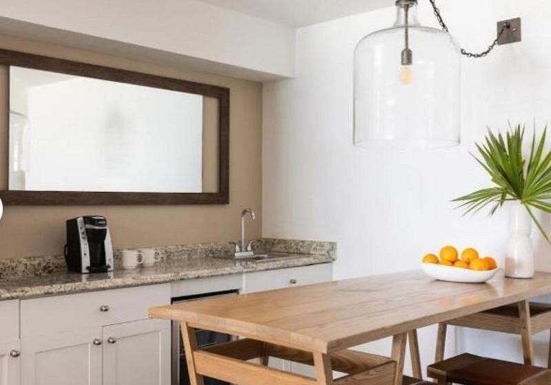 اتاق استاندارد, Iota Hotel Tbilisi