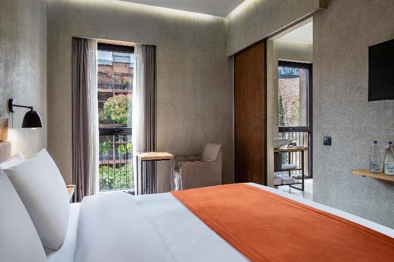 اتاق استاندارد, Iota Hotel Tbilisi