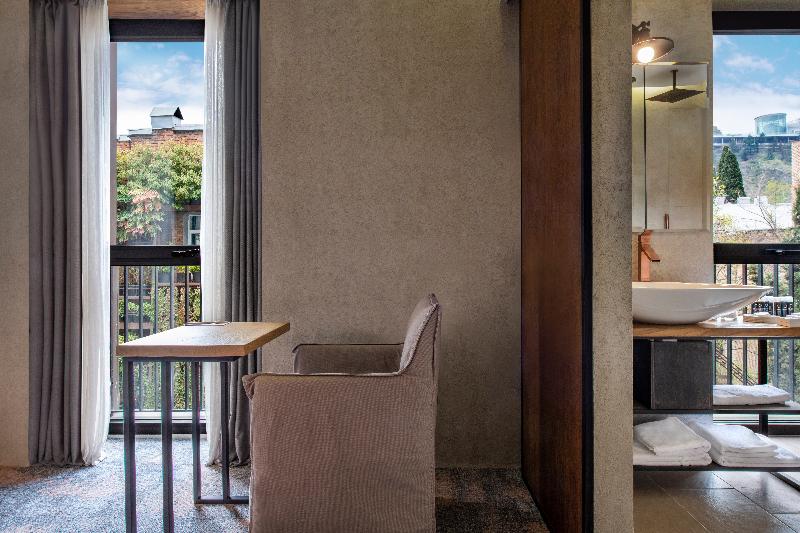 اتاق استاندارد, Iota Hotel Tbilisi