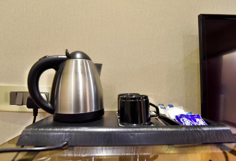 חדר סטנדרט, Kama International