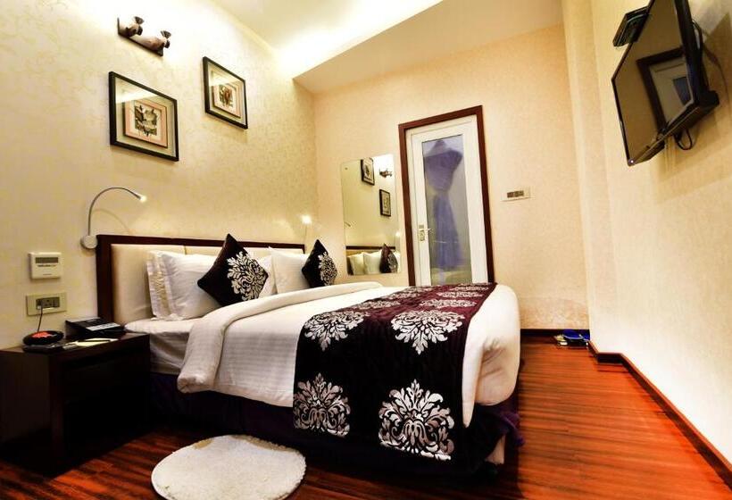 חדר סטנדרט, Kama International