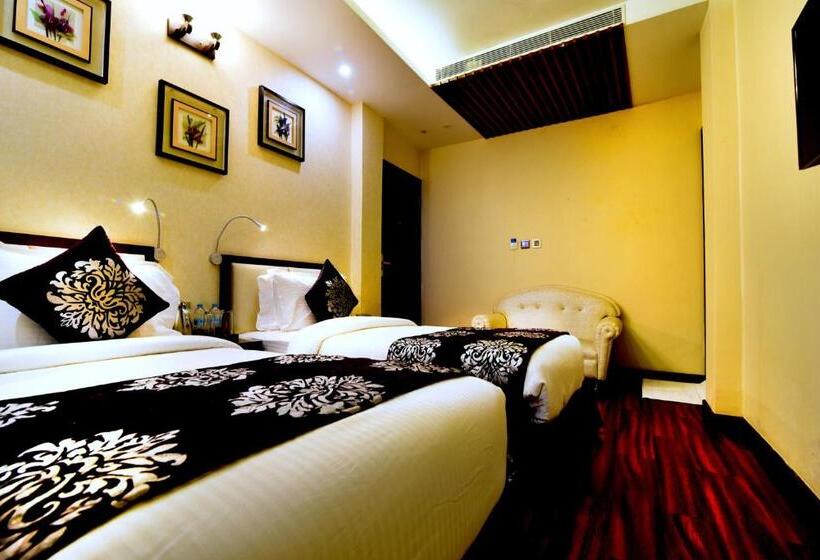 חדר סטנדרט, Kama International