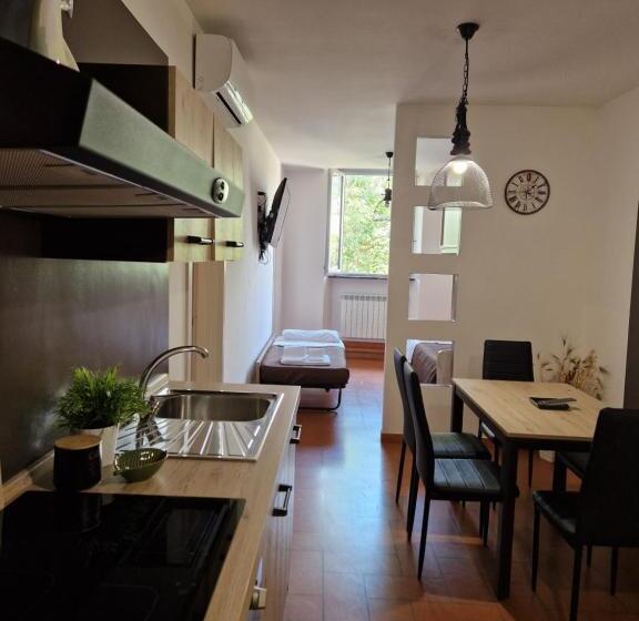 شقة سوبريور غرفة واحدة, Porta Marmorea