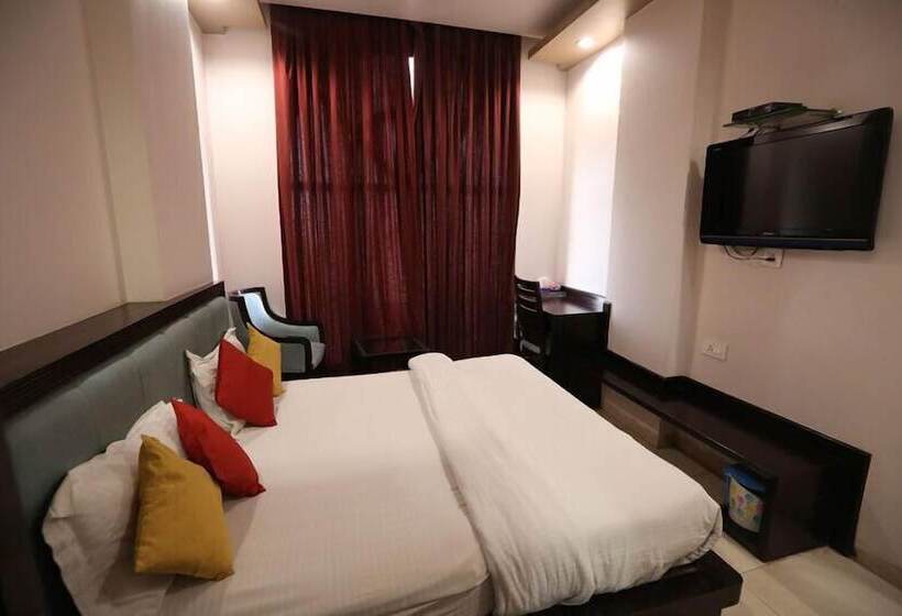 Номер Deluxe, Royal Park Hotels & Resorts, Ghaziabad