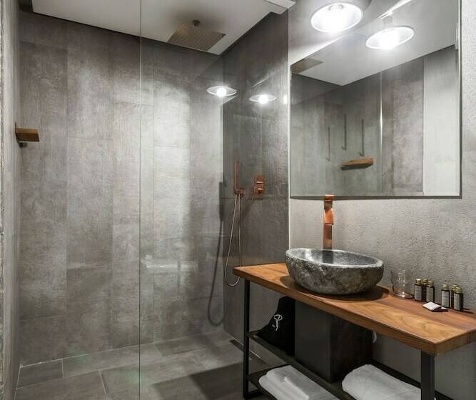 اتاق استاندارد, Iota Hotel Tbilisi