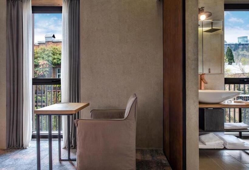 اتاق استاندارد با تخت بزرگ, Iota Hotel Tbilisi