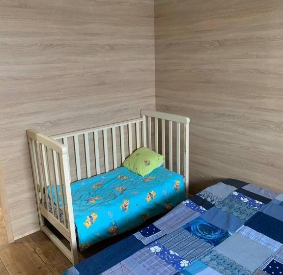 이코노미 룸, Krone Hostel