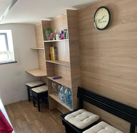 חדר אקונומי, Krone Hostel