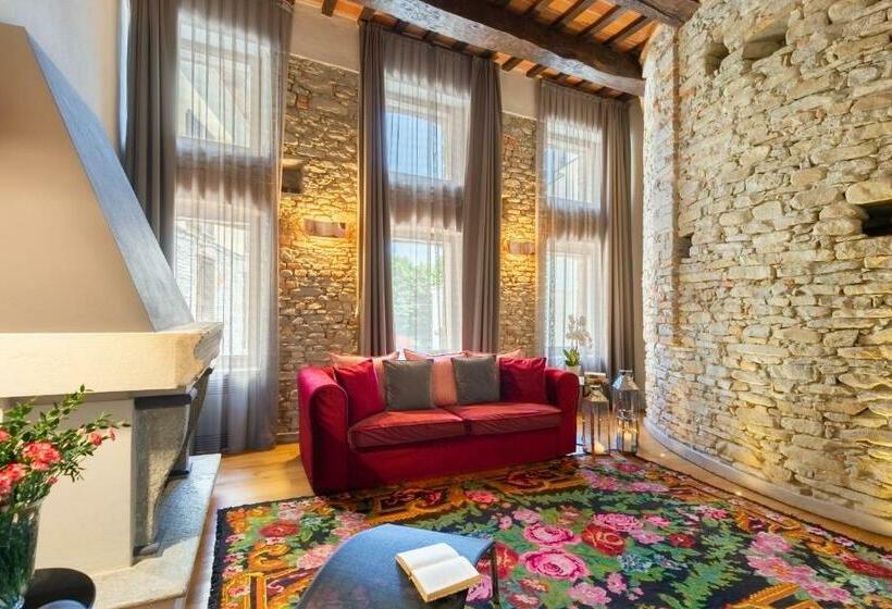 スイート, Relais Villa Del Borgo