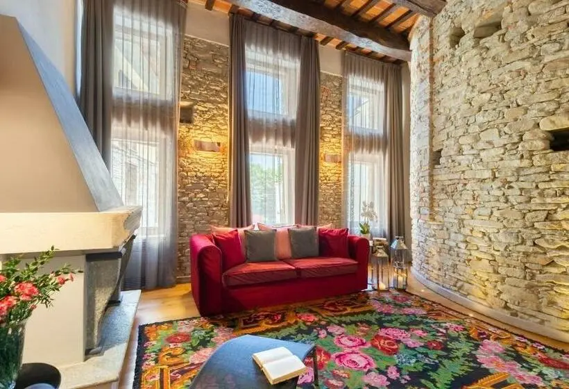 Sviitti, Relais Villa Del Borgo