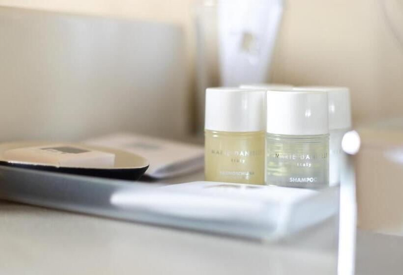 バルコニー付きスタンダードルーム, Relais Villa Del Borgo