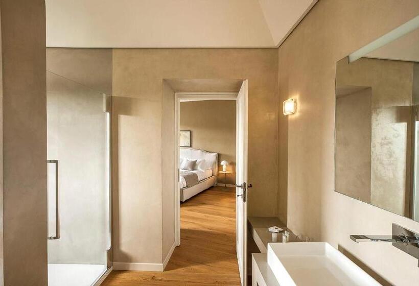 Полулюкс с Балконом, Relais Villa Del Borgo