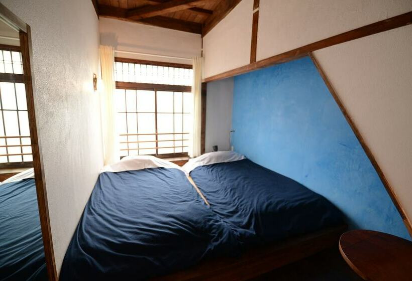 标准间, Taketa Ekimae Hostel Cue