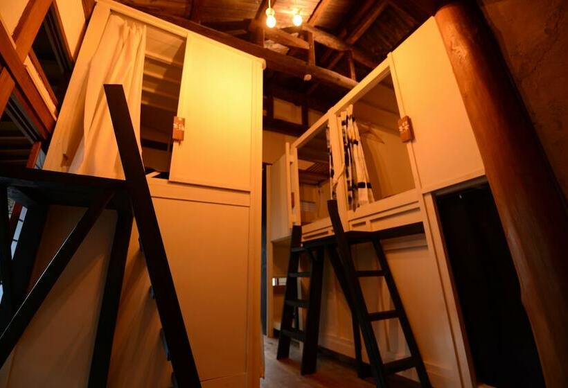 共用房间的床, Taketa Ekimae Hostel Cue