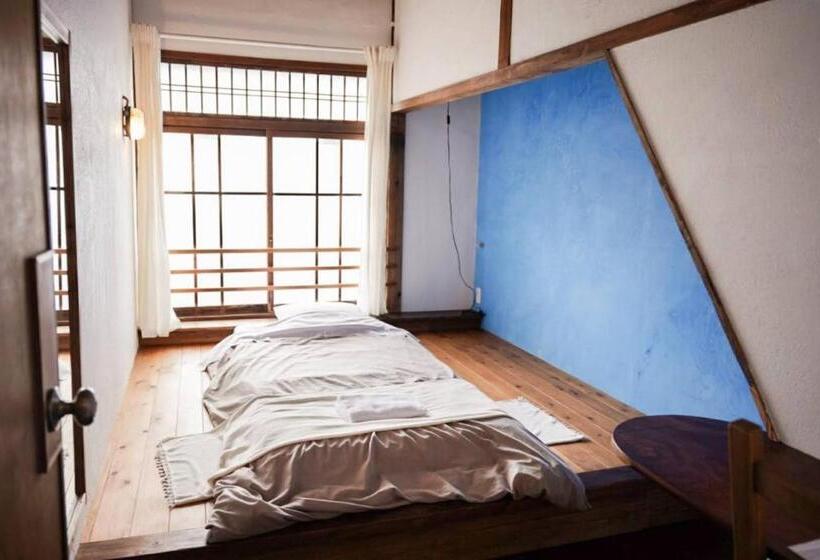 标准间, Taketa Ekimae Hostel Cue