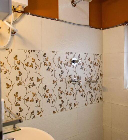 اتاق لوکس, Wander Thirst