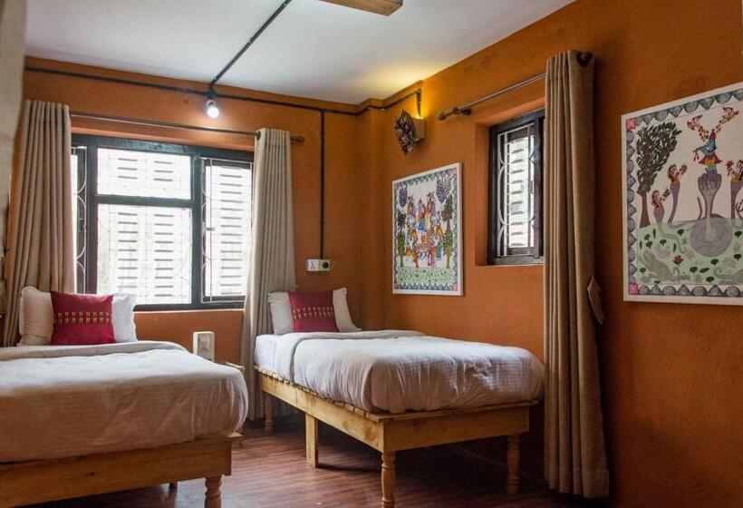 اتاق استاندارد, Wander Thirst