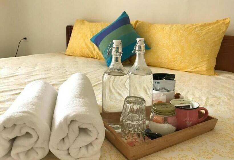 اتاق استاندارد, Feng Su