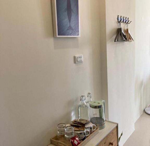 اتاق خانوادگی, Feng Su