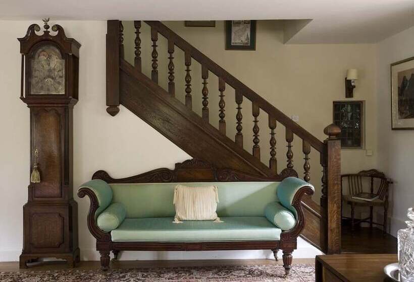 Номер Deluxe, The Old Manor House