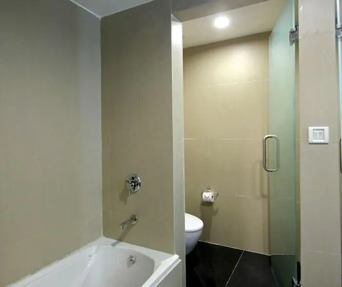 Chambre Executive, Comfotel