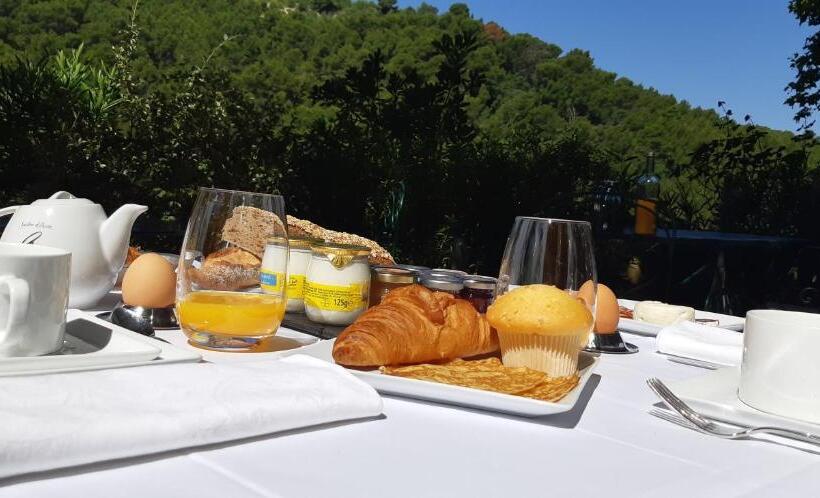 غرفة قياسية, Les Florets