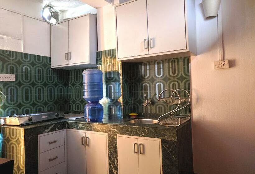 آپارتمان راحتی 1 خوابه, Nana Yala Chhen